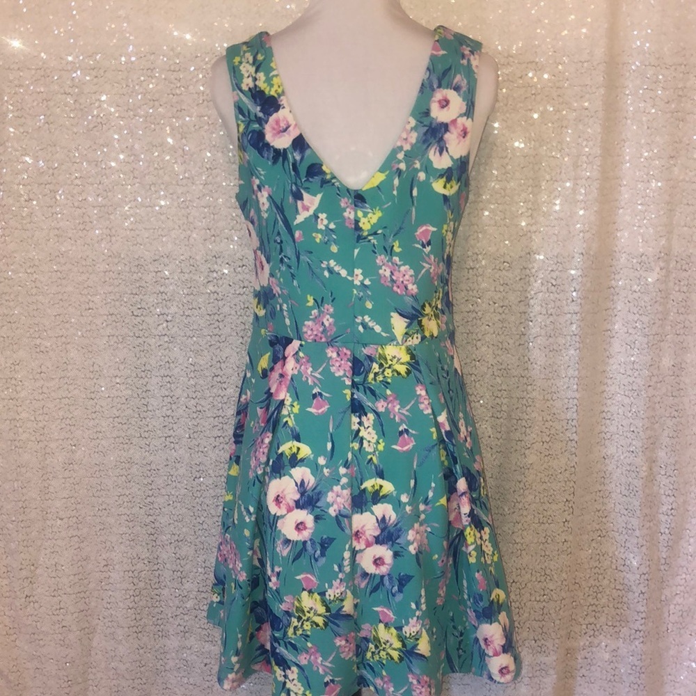 Bright Floral Summer Dress - Picture 3 of 5